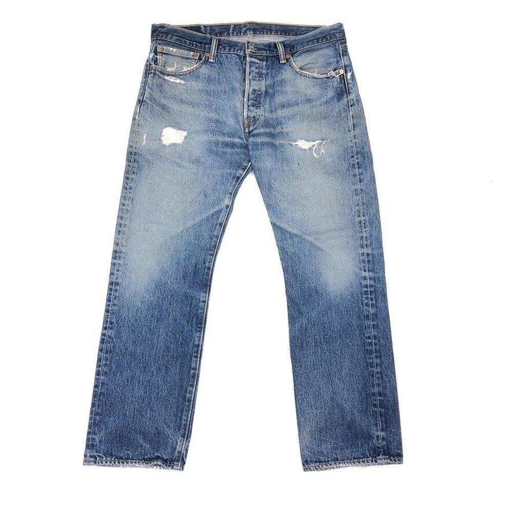 Levis 501 Denim Distressed Jeans Size 34x30 button fly B12